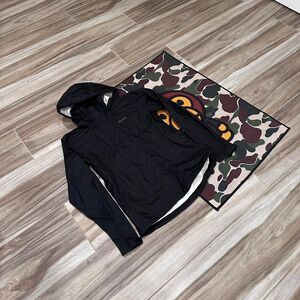 Marmot black windbreaker raincoat jacket